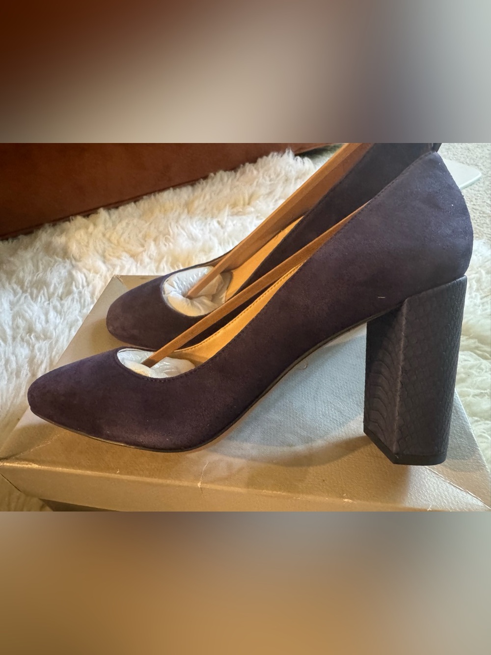 Franco Sarto, Classic Suede Block Heel Pumps - Deep Purple - Size 8.5
